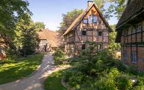 Ein Blick über den Hof - Foto: Thorsten Link/Lüneburger Heide GmbH