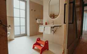 Badezimmer im Familienzimmer