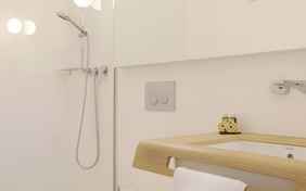 helle Eichenböden, klares Design