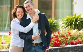 Ihre Gastgeber: Markus und Sabine Longen - Foto: Maurice Shourot