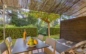 Die Appartements mit Terrasse haben Zugang zum Garten