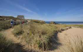 Die Bucht von Audierne mit dem längsten Sandstrand der Bretagne (25km) - Foto: Yannick Derennes