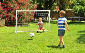 Fußballtore für die Champs von morgen - Foto: Tobias Hannemann