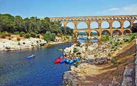 die Pont du Gard liegt nur wenige Kilometer entfernt - Foto: lamio / stock.adobe.com
