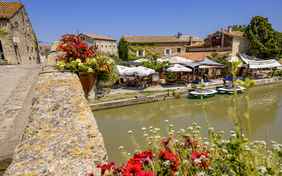 Vielfältige Ausflugsmöglichkeiten - Canal du Midi in Le Somail (2 km) - Foto: Bethel Fath