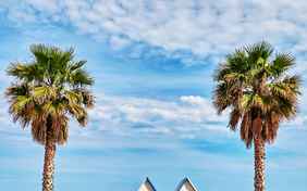 Die feinen Sandstrände zwischen Cap d'Agde und Sête liegen nur 20 Autominuten entfernt - Foto: Christian Bieri / stock.adobe.com