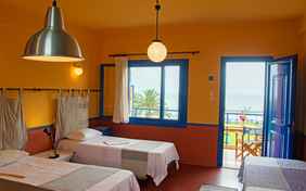 Die Zimmer und Familienzimmer sind einfach aber geschmackvoll eingerichtet.