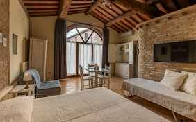 Wohn-/Schlafraum- Forno