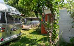 Die Außenansicht des Airstreams.