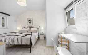 Steinhaus- Schlafzimmer