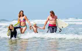 Surfkurse organisieren Ihre Gastgeber gerne - Foto: Philip Nürnberger
