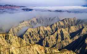 Die Berge der Sierra Nevada laden zum Wandern ein.